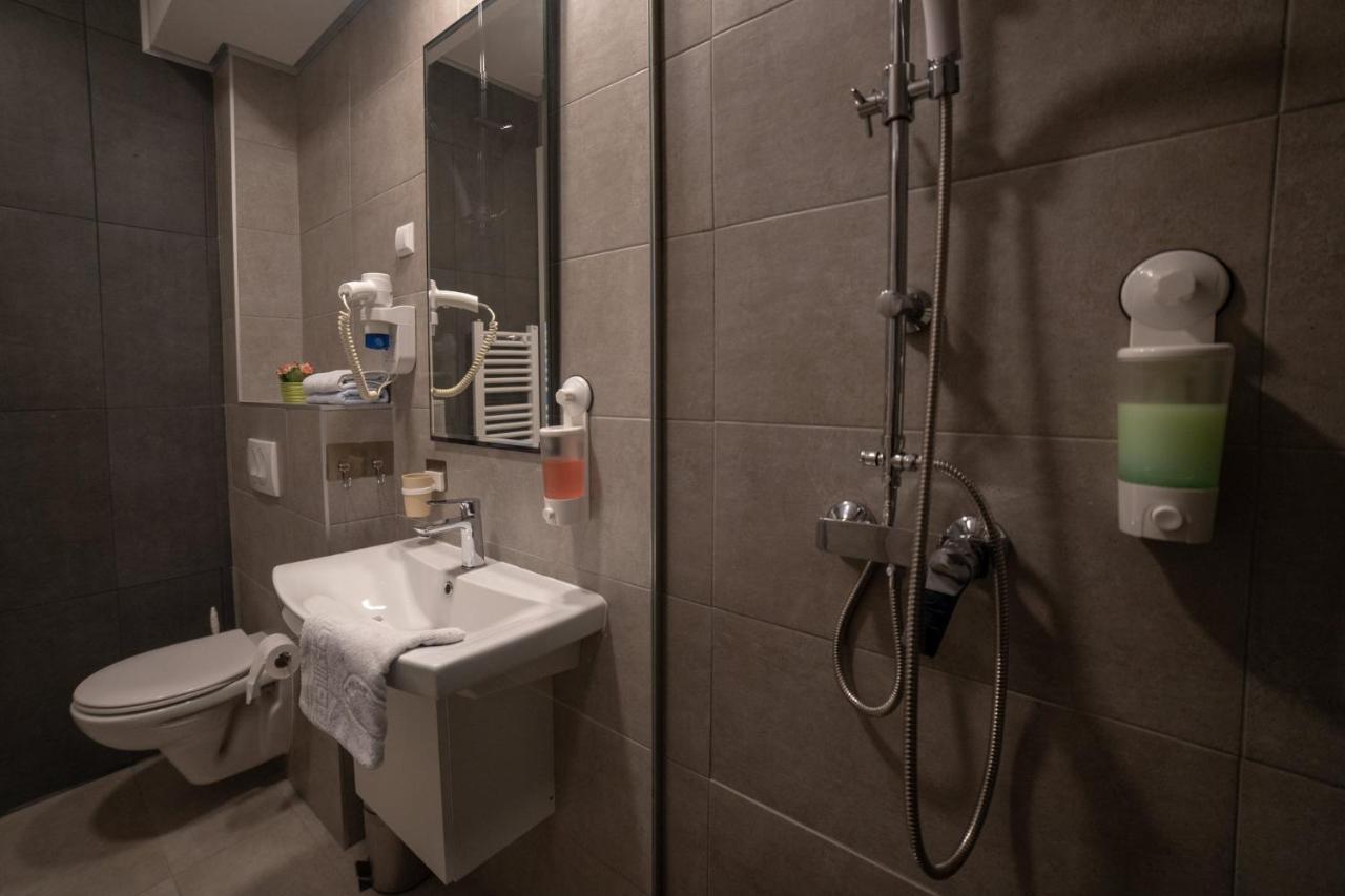 Apartments Slana Oaza 투즐라 외부 사진